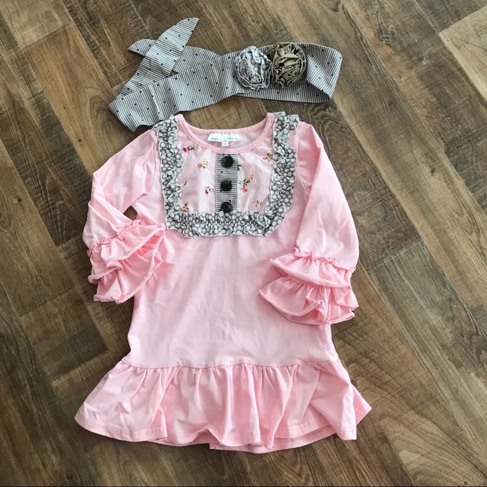 💕Matching outfit! Shirt, skirt, headband/belt! 💕 - Picture 1 of 7
